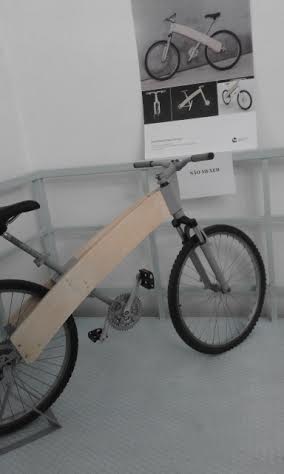 bike de madeira